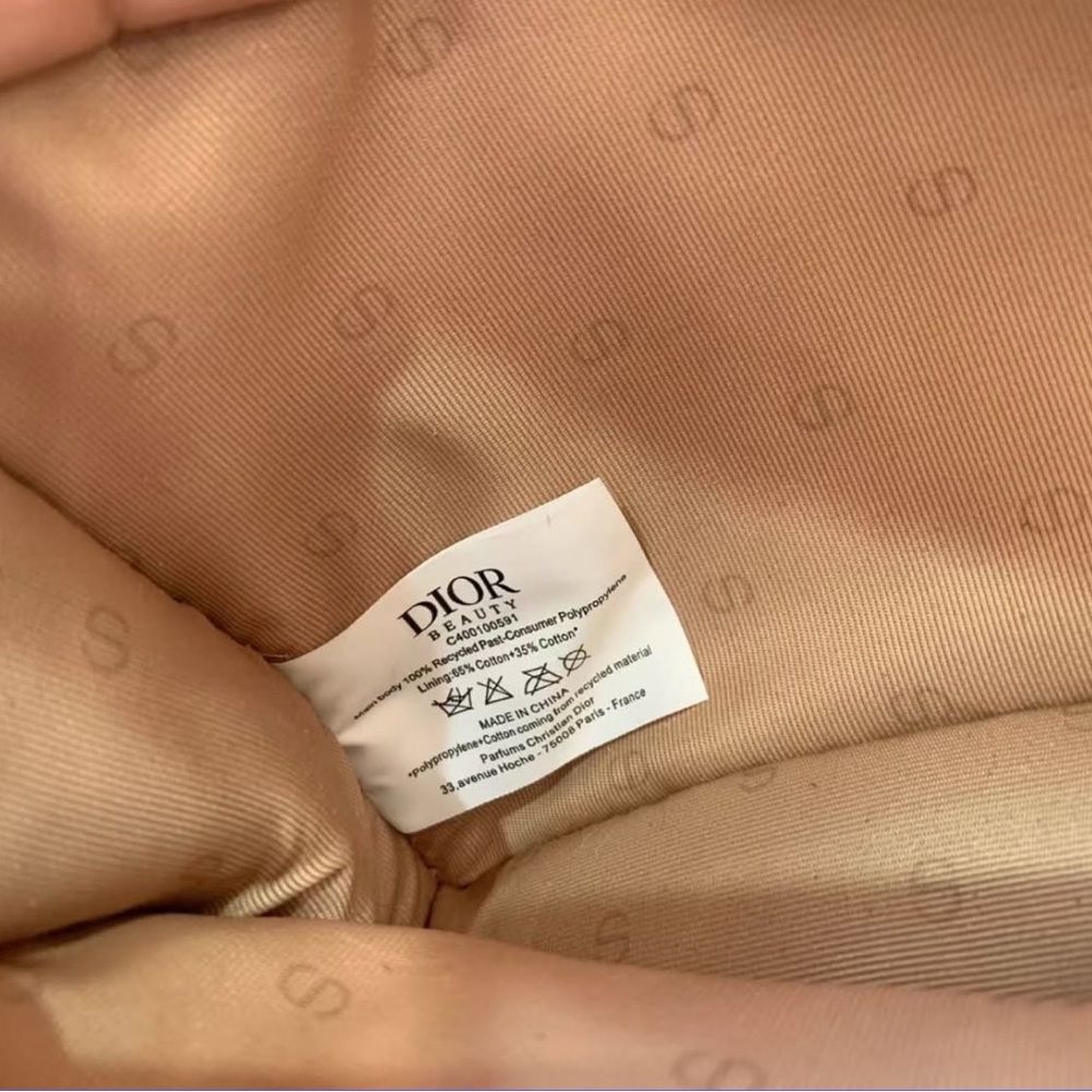 New in Box Dior Tan Heavy Hemp/Raffia GWP Shoulder Bag— Absolutely Stunning! - Picture 8 of 9